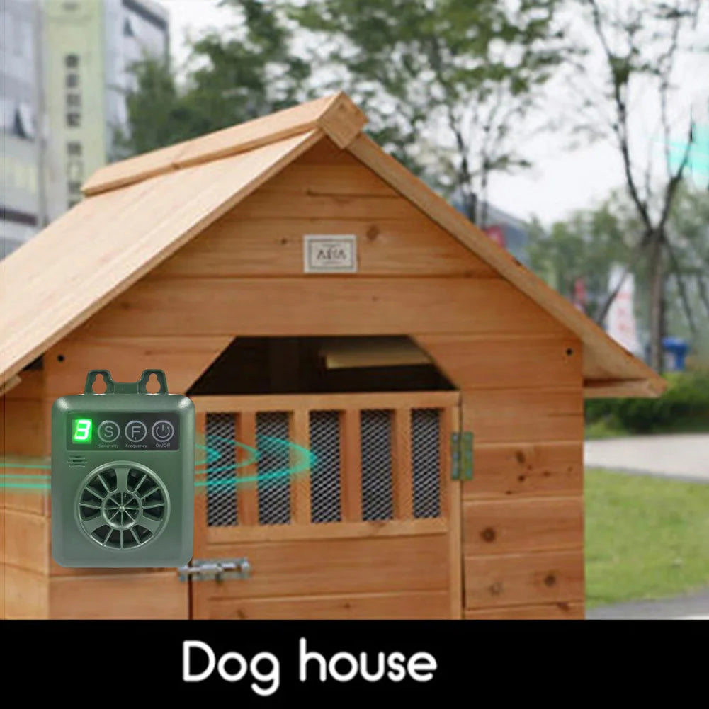 Pets Ultrasonic Repeller Dog Aggressive Stopper Deterrent Outdoor Trainer Pets Aggressive Chaser Stopper Deterrent Tool